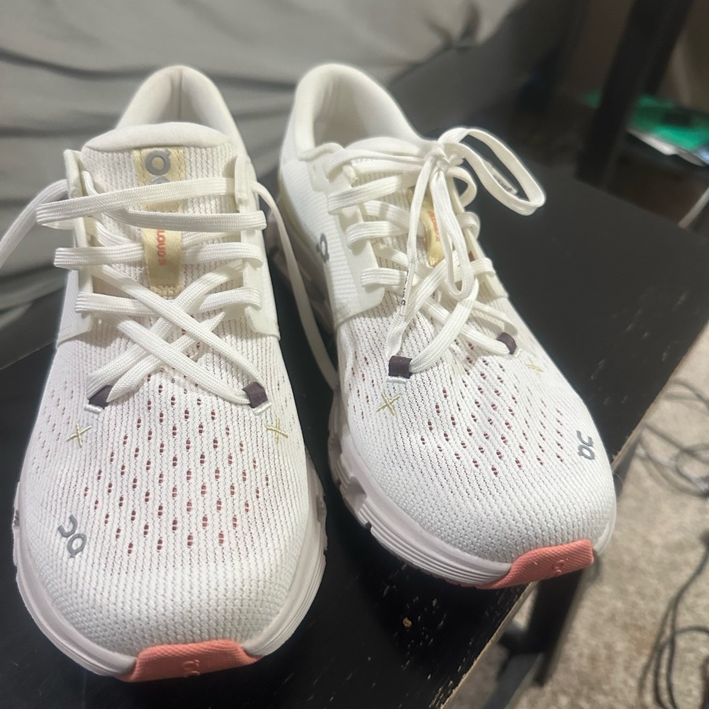 On Running Women's Sneakers in White and Cream - Picture 2 of 6